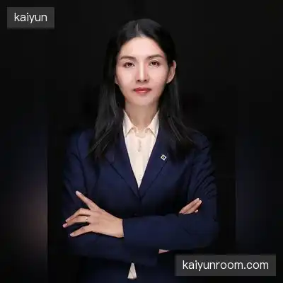 崔菲